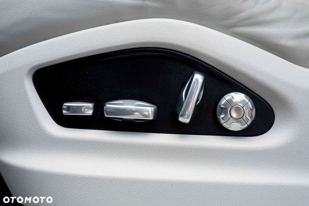 Porsche Cayenne Standard - 15