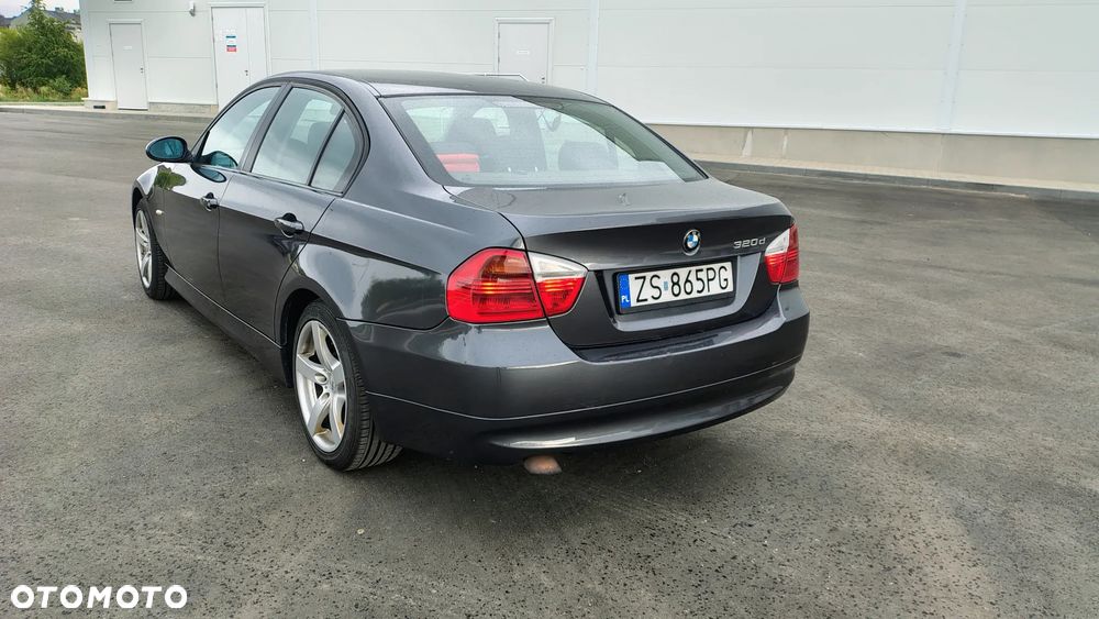 BMW Seria 3 320d - 8
