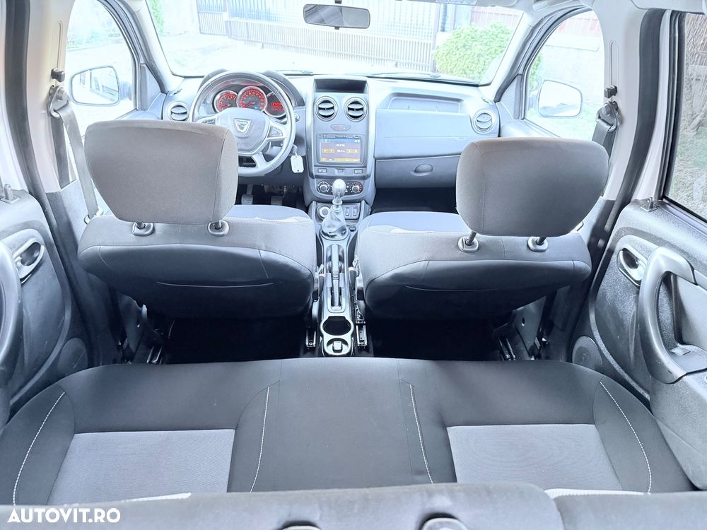 Dacia Duster dCi 110 FAP 4x4 Prestige - 6