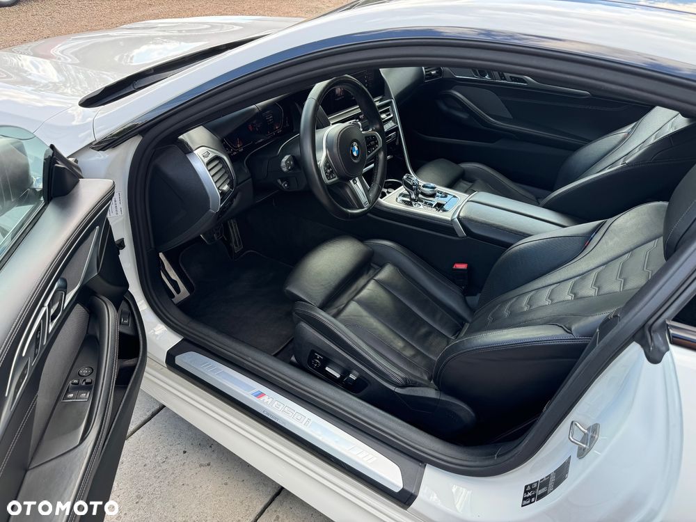 BMW Seria 8 - 5