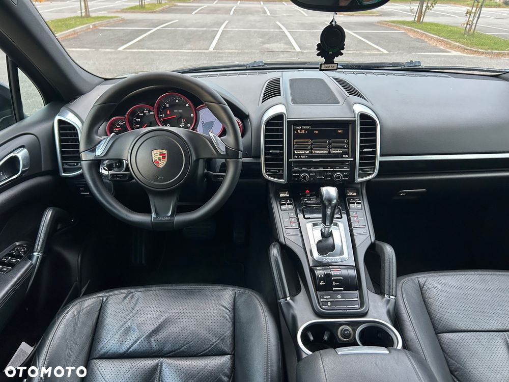 Porsche Cayenne - 8