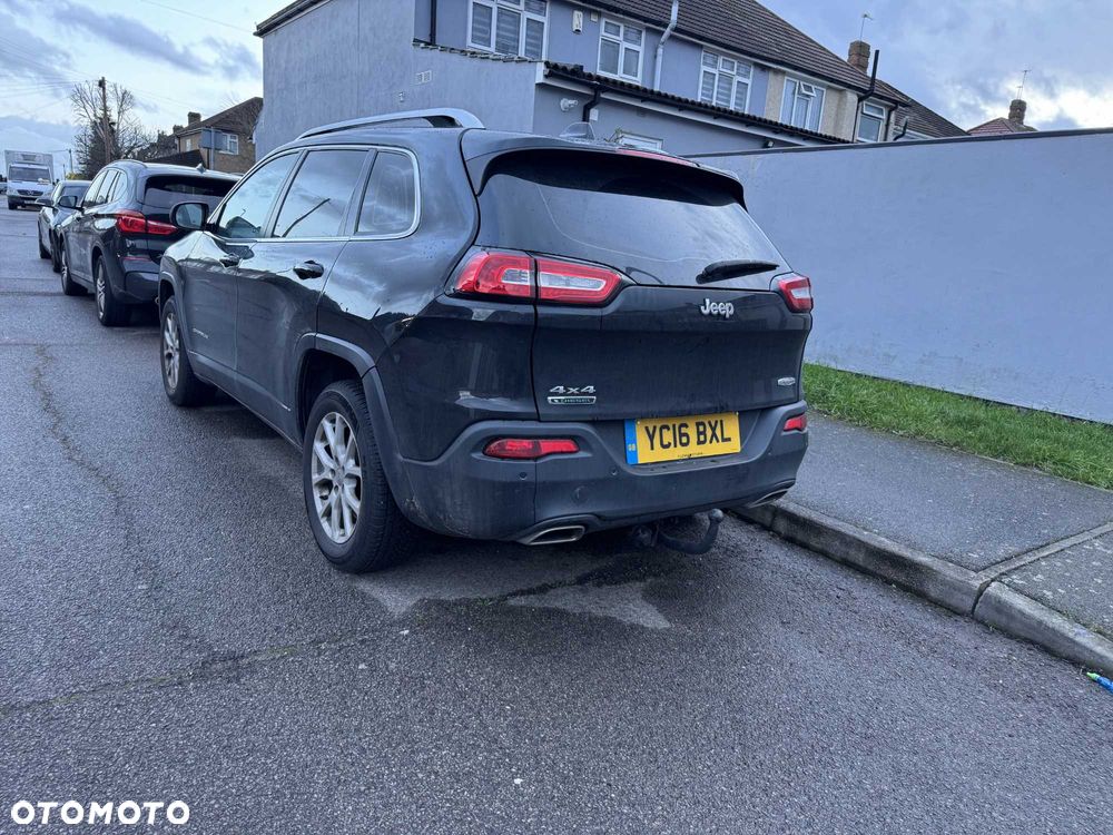 Jeep Cherokee - 5