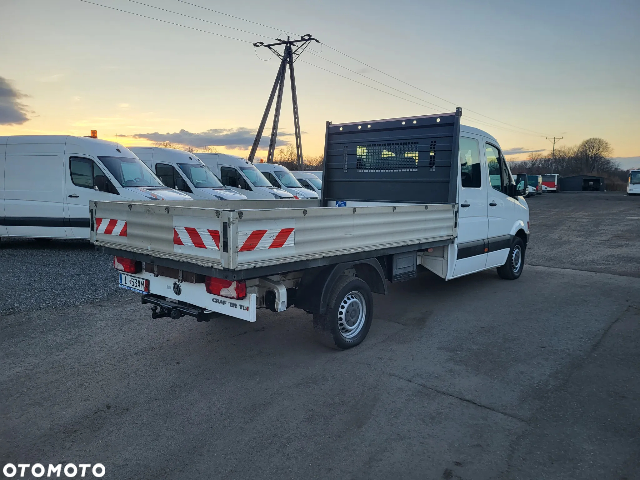 Volkswagen Crafter 2,0 tdi klima super stan idealny serwisowany paka 3.5m - 4