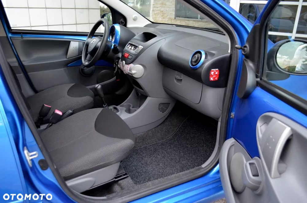 Toyota Aygo CoolBlue - 19
