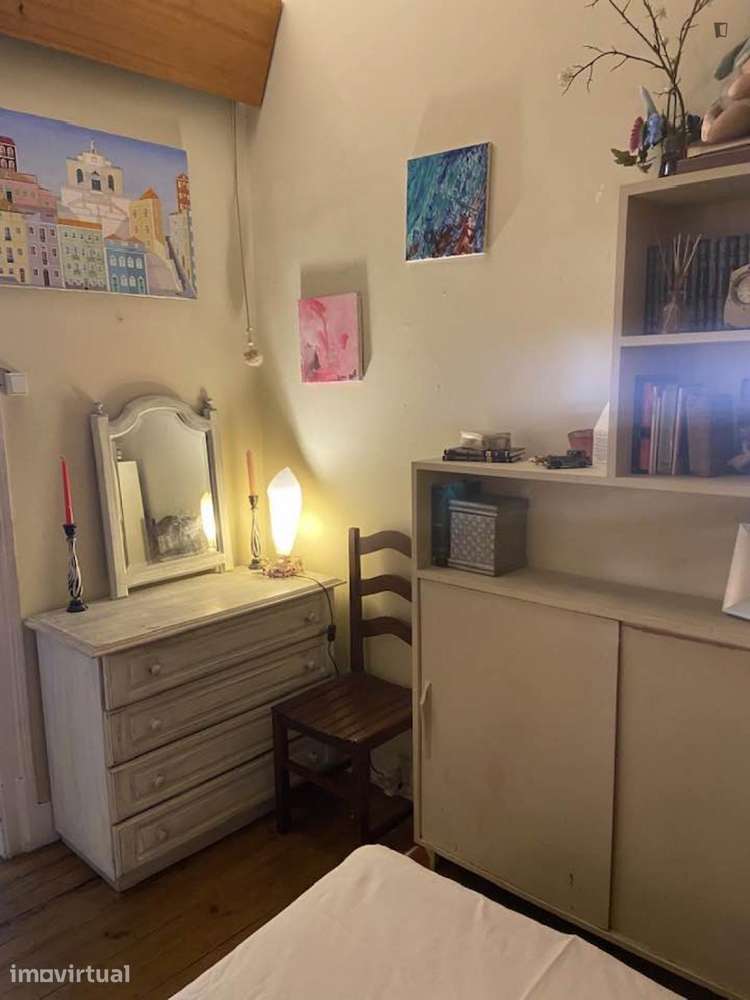 Quarto - localizado em Alcântara Lisbon - Grande imagem: 5/17
