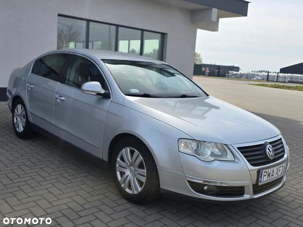 Volkswagen Passat 2.0 TDI Highline - 3