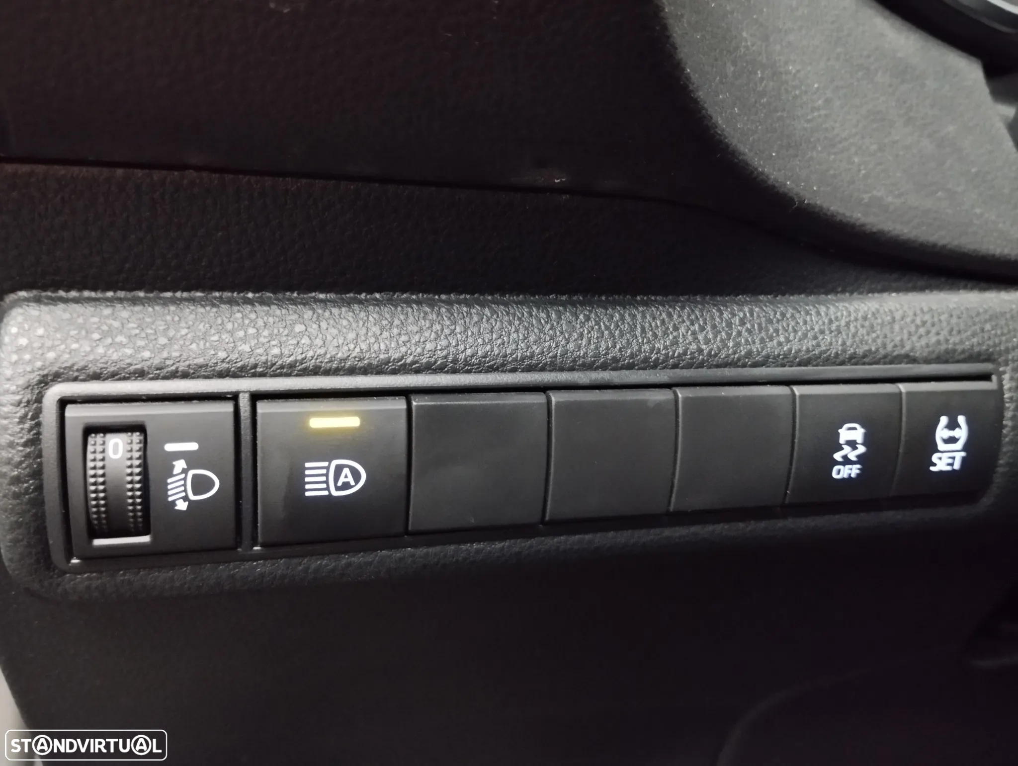 Toyota Corolla SD 1.8 Hybrid Comfort - 17