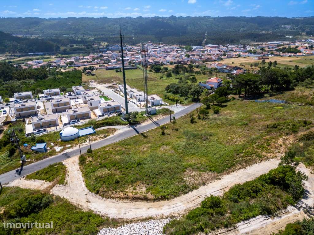 Terreno Para construção de 3 moradias- Perto da praia - Grande imagem: 5/12