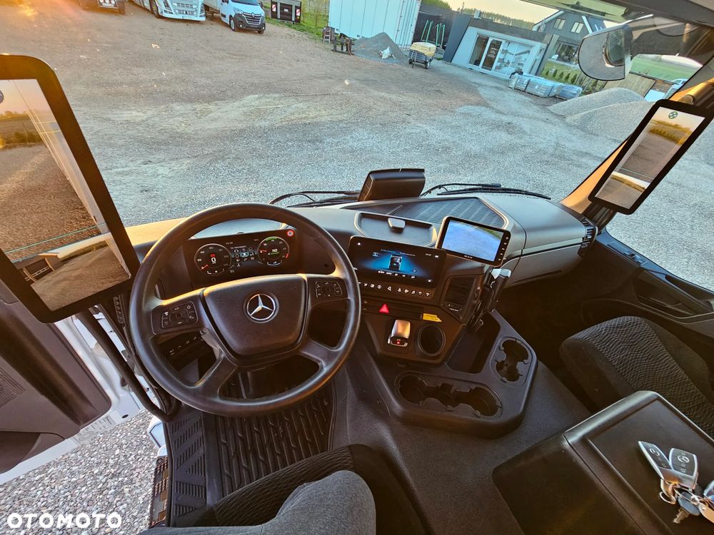 Mercedes-Benz Actros - 7