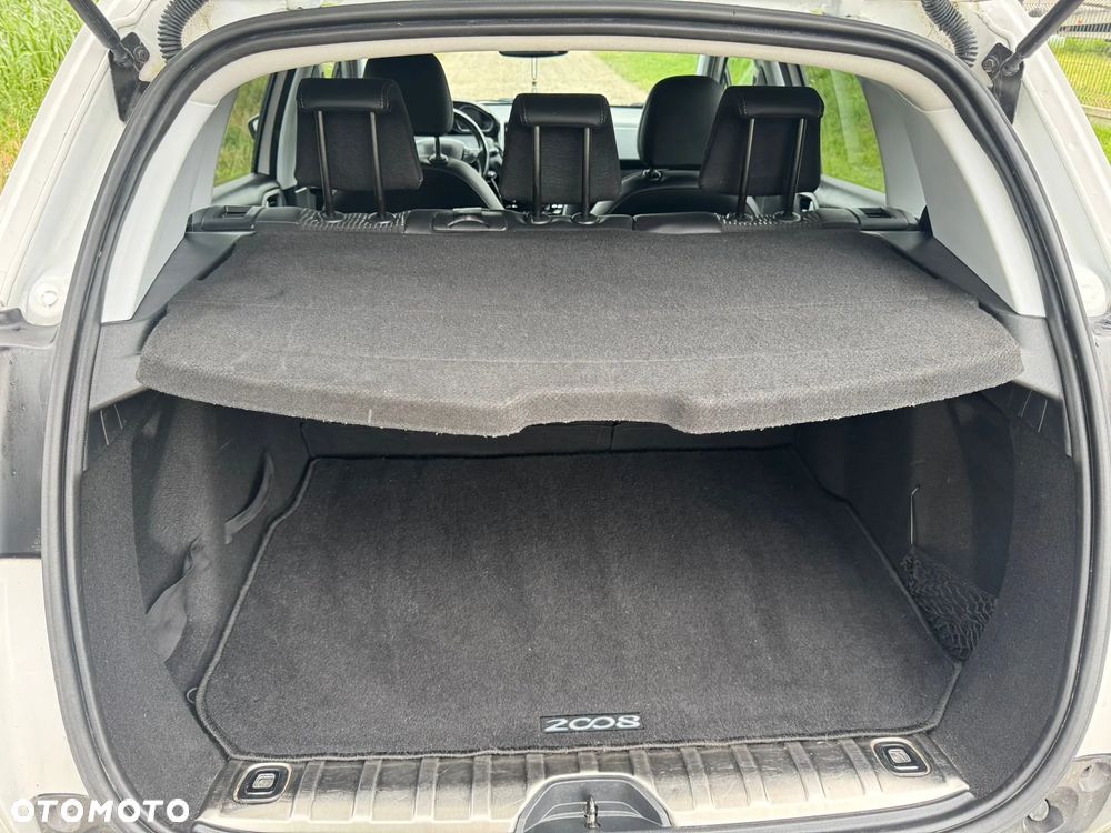 Peugeot 2008 - 24