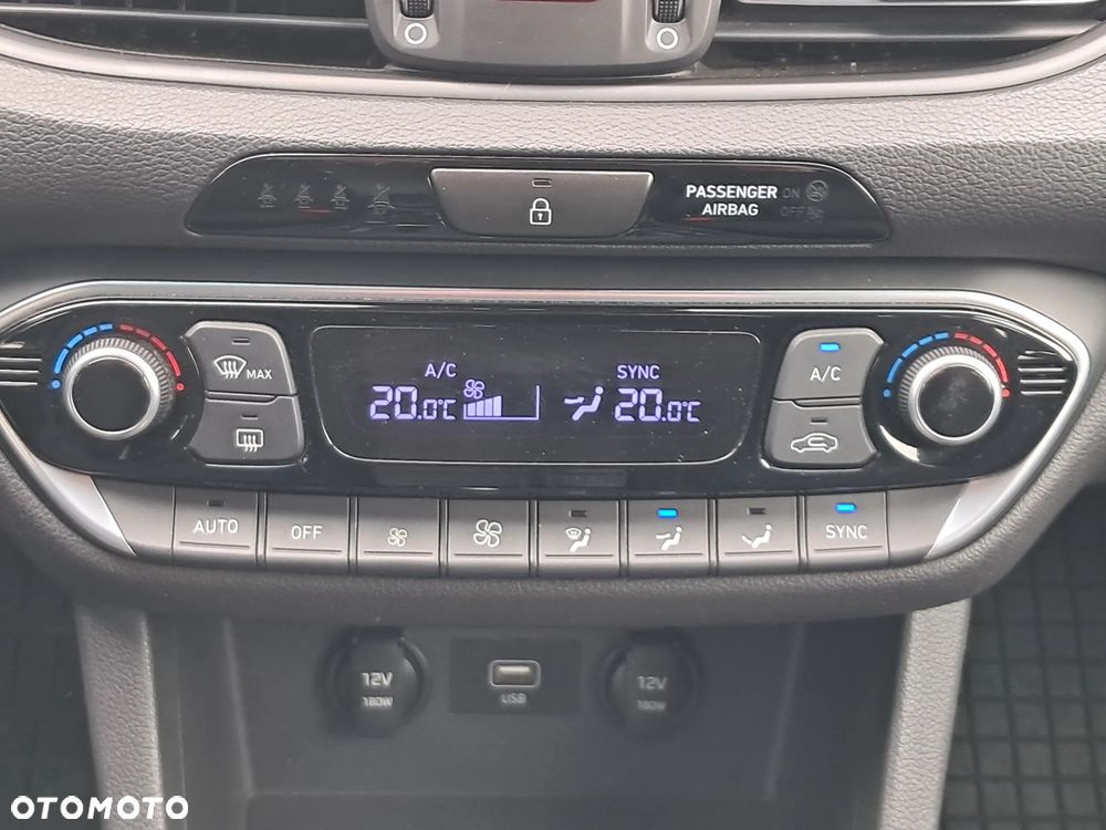 Hyundai i30 1.0 T-GDI Smart - 22