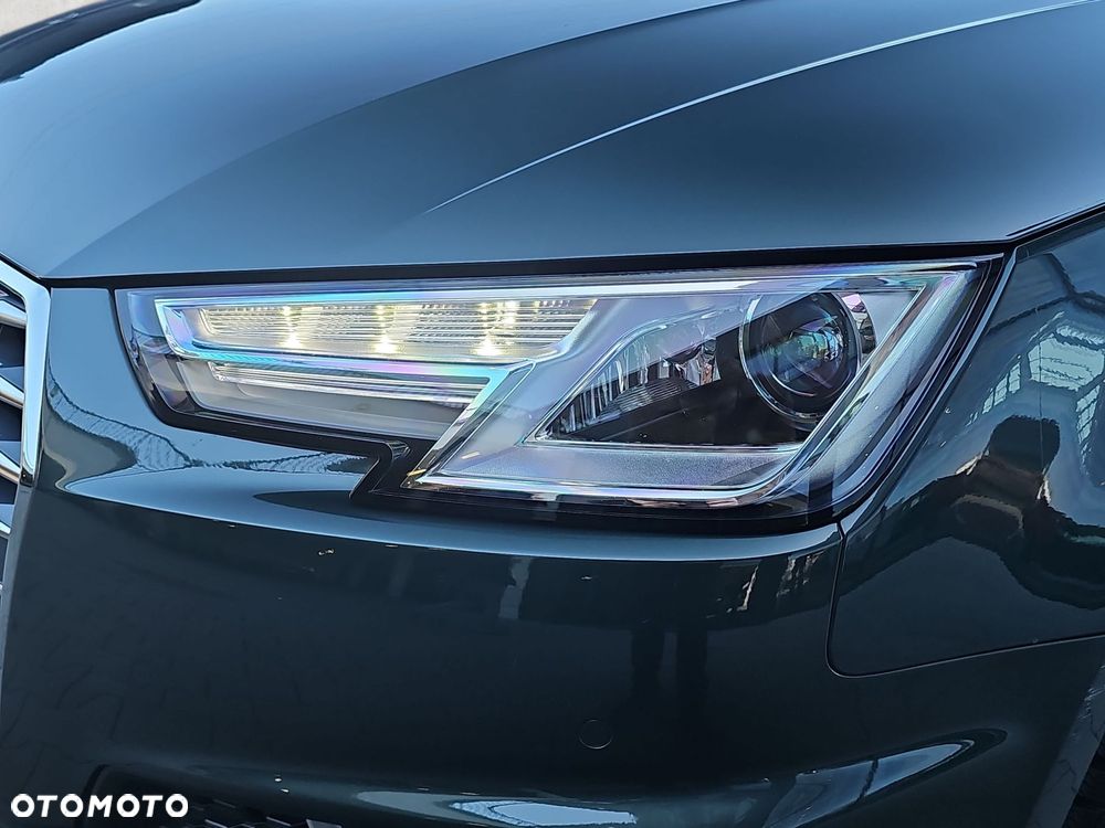 Audi A4 Limousine - 17