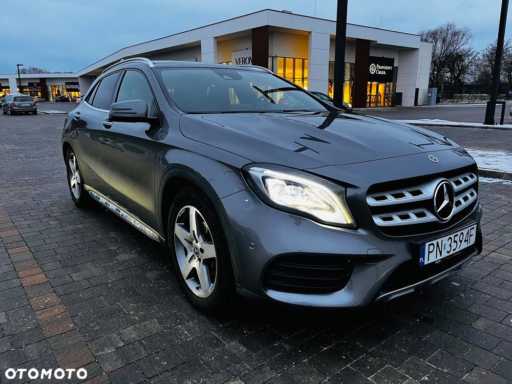Mercedes-Benz GLA 180 7G-DCT AMG Line - 21