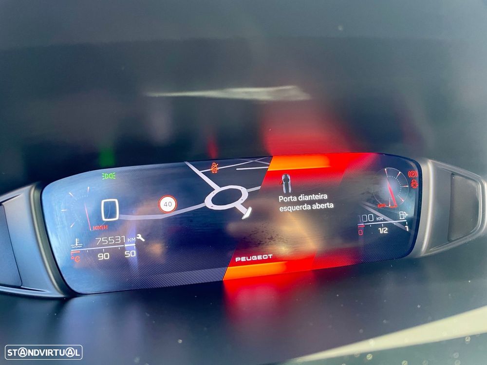 Peugeot 308 SW 1.2 PureTech Allure - 17