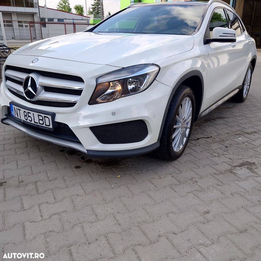 Mercedes-Benz GLA 220 CDI 4MATIC 7G-DCT AMG Line - 2