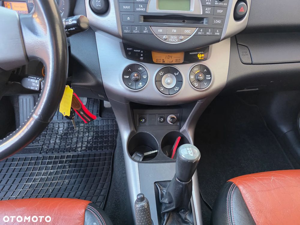 Toyota RAV4 2.0 4x4 Sol - 17