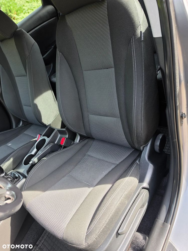 Hyundai i30 blue 1.4 Classic - 8
