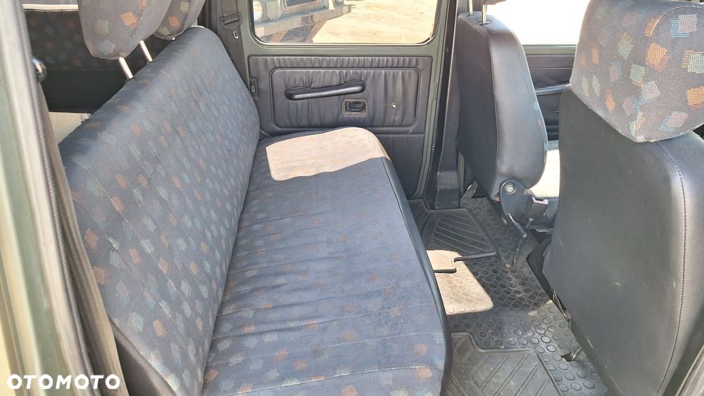 Mercedes-Benz Klasa G 290 GD - 15