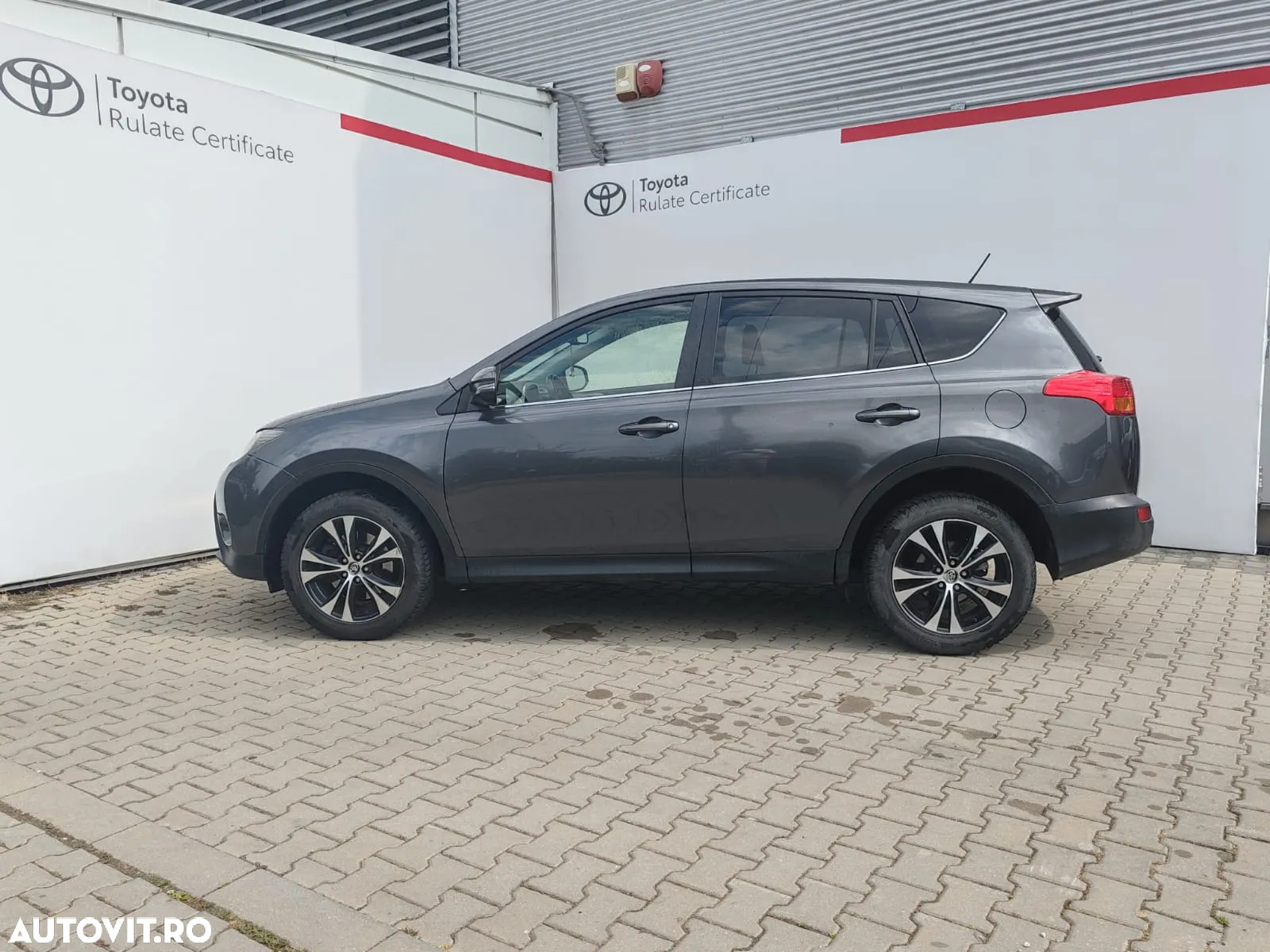 Toyota RAV4 2.2 D-4CAT 4WD Aut Executive - 3