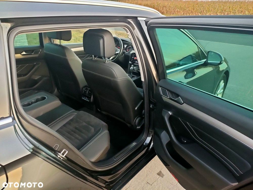 Volkswagen Passat - 15