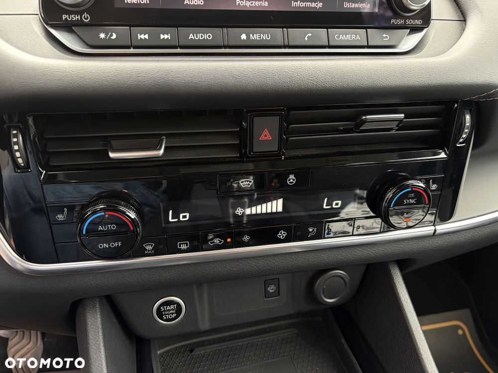 Nissan Qashqai 1.3 DIG-T N-Connecta - 29