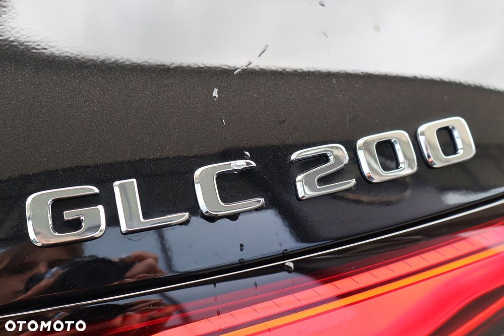 Mercedes-Benz GLC - 21