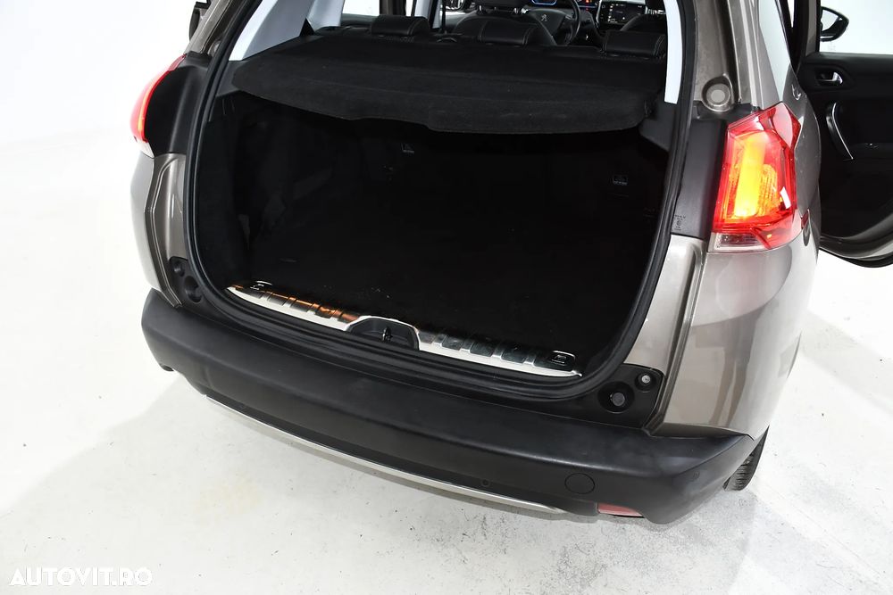 Peugeot 2008 PureTech 82 ETG5 STOP&START Allure - 27
