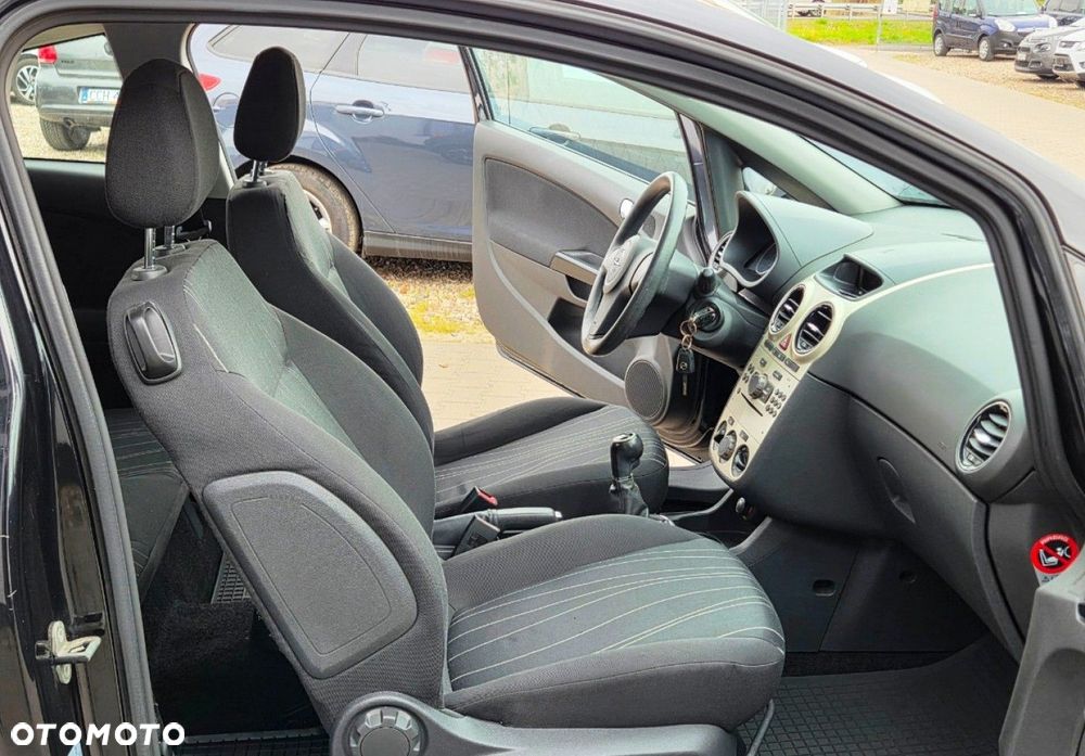 Opel Corsa - 25