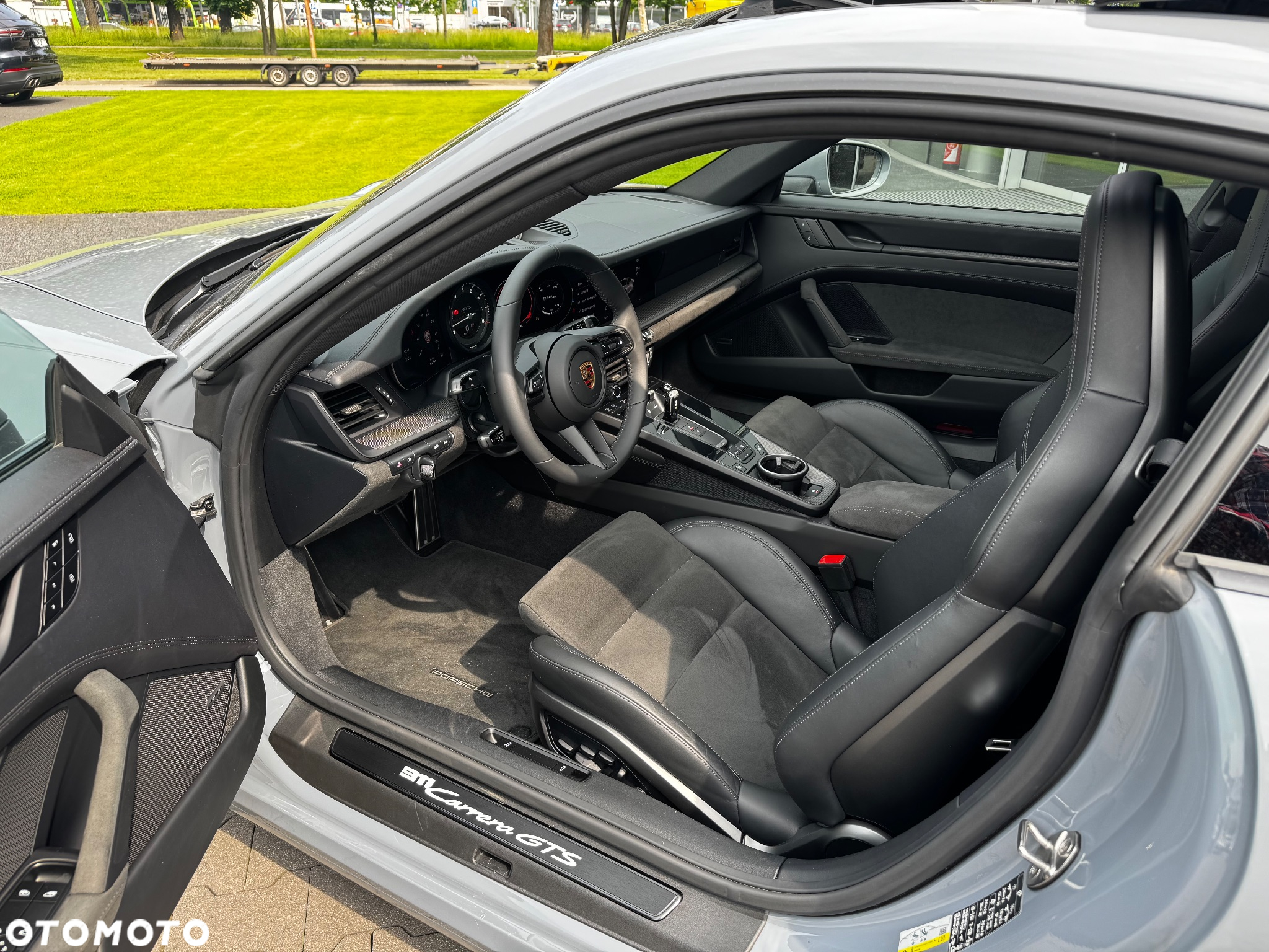 Porsche 911 Carrera GTS - 15
