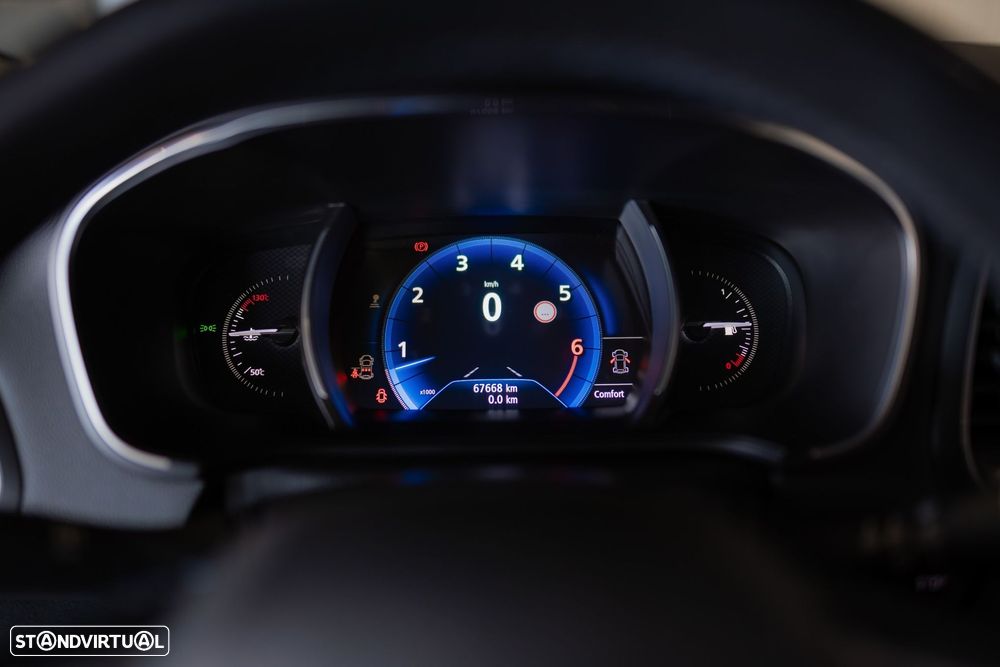 Renault Mégane Sport Tourer - 26