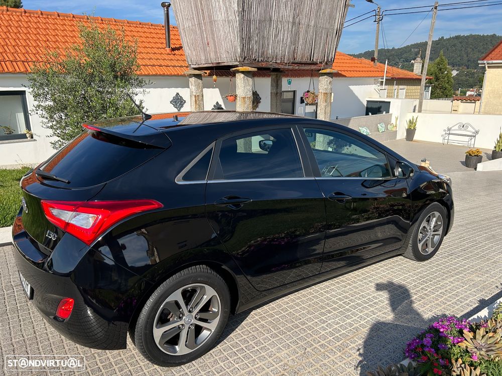 Hyundai i30 1.6 CRDI Blue Comfort J16 - 13