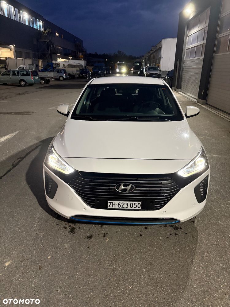 Hyundai IONIQ - 1