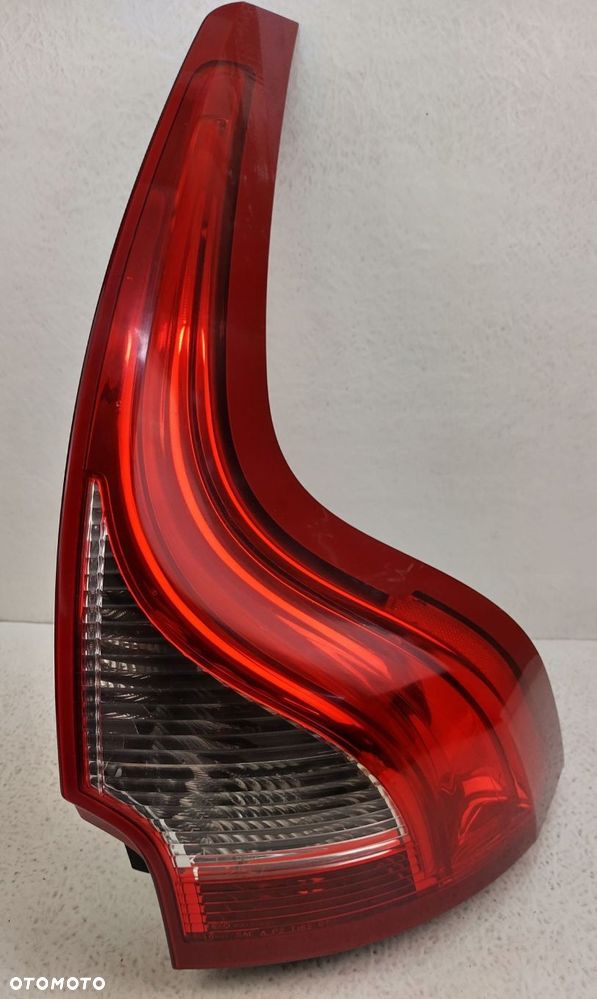 volvo xc60 1 i 08-13 prawa tylna lampa w błotnik 89075234 89504241 - 3