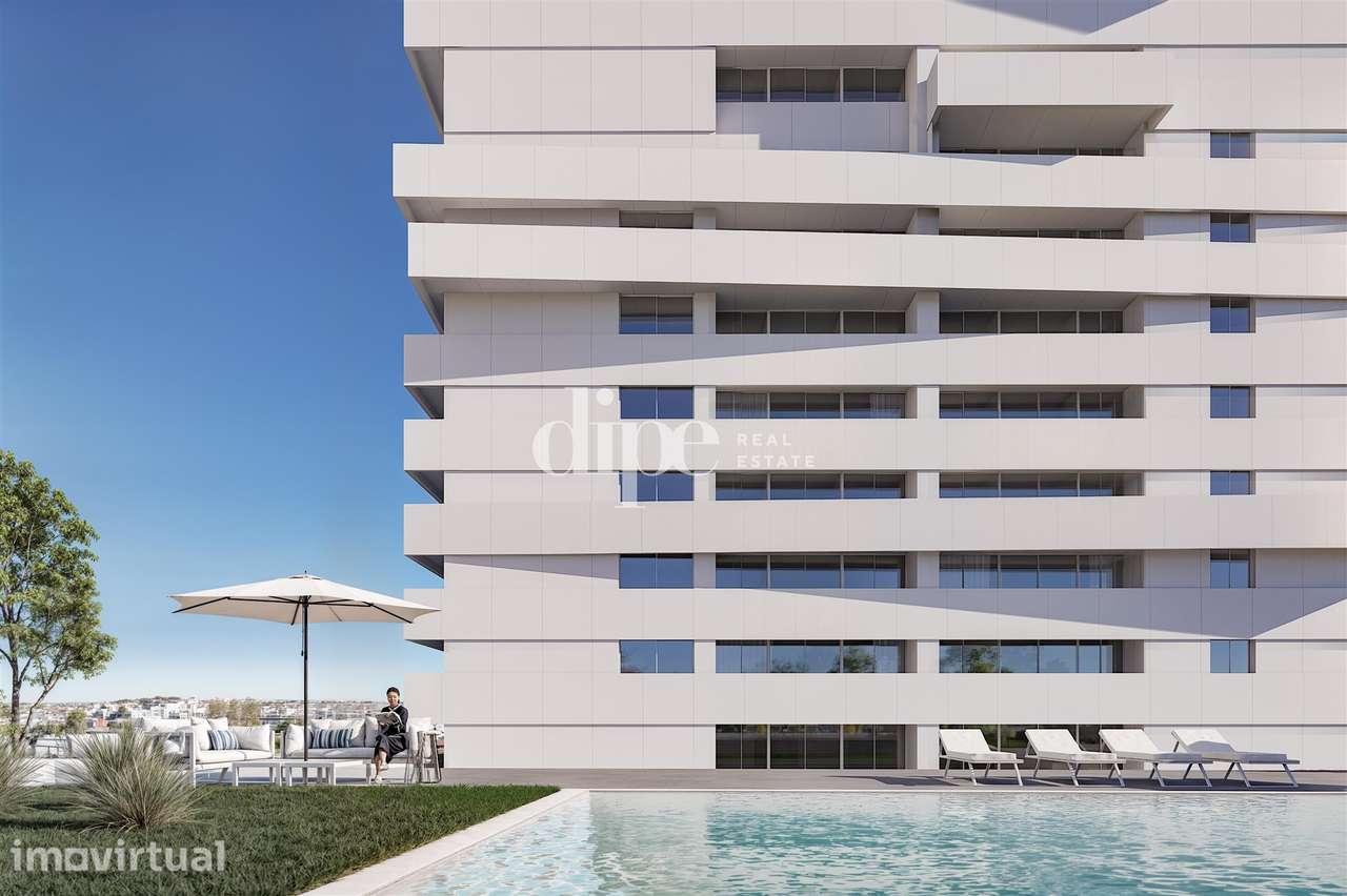 Apartamento T4 Duplex inserido no Condomínio Privado ´Strata´ - Grande imagem: 5/16