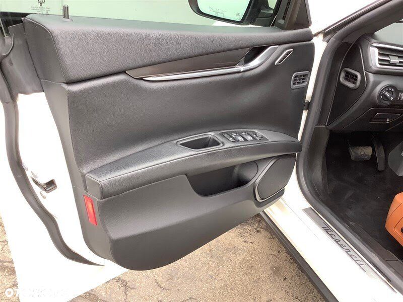 Maserati Ghibli Automatik - 27