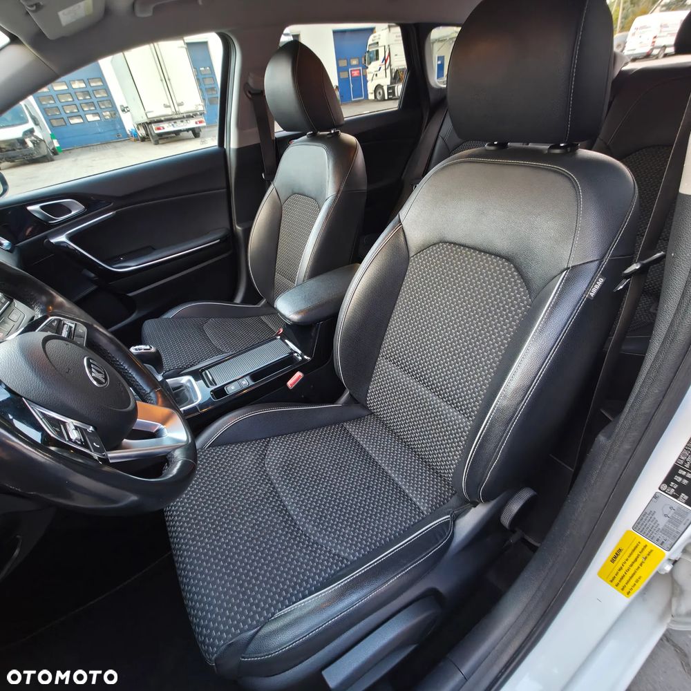 Kia Ceed 1.4 T-GDI OPF Spirit - 18