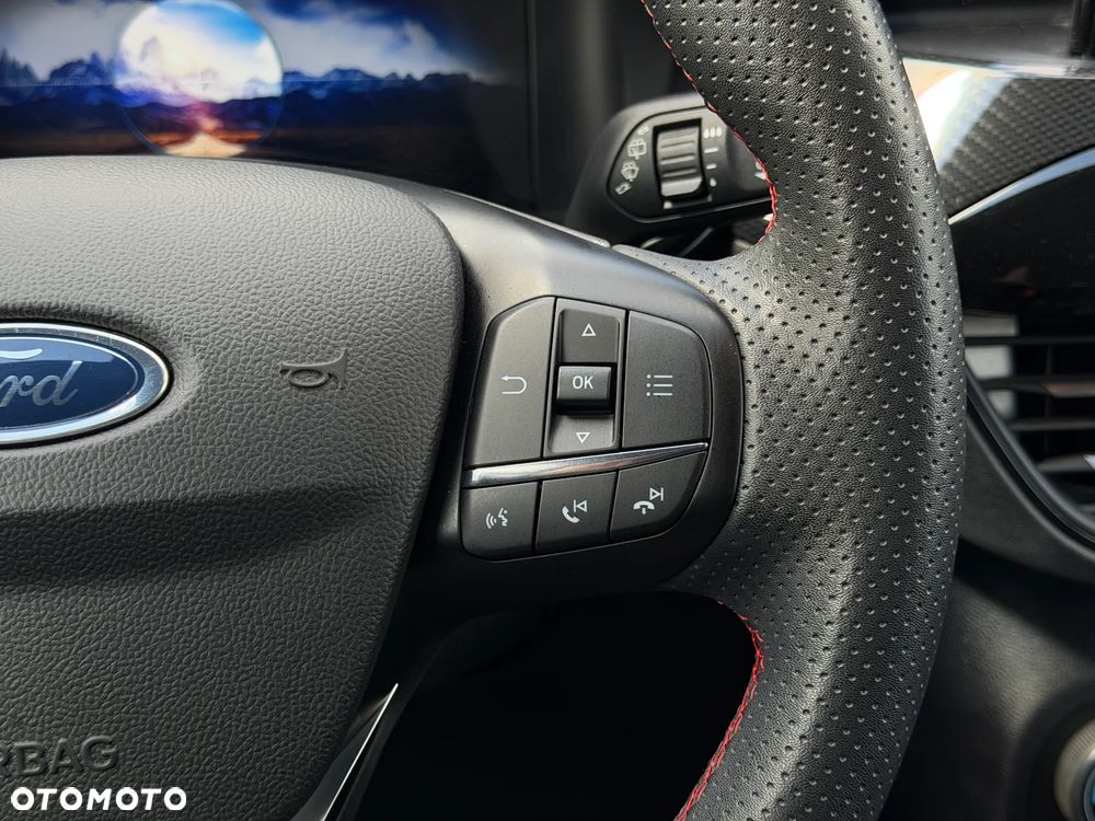 Ford Kuga 1.5 EcoBoost FWD ST-Line - 17