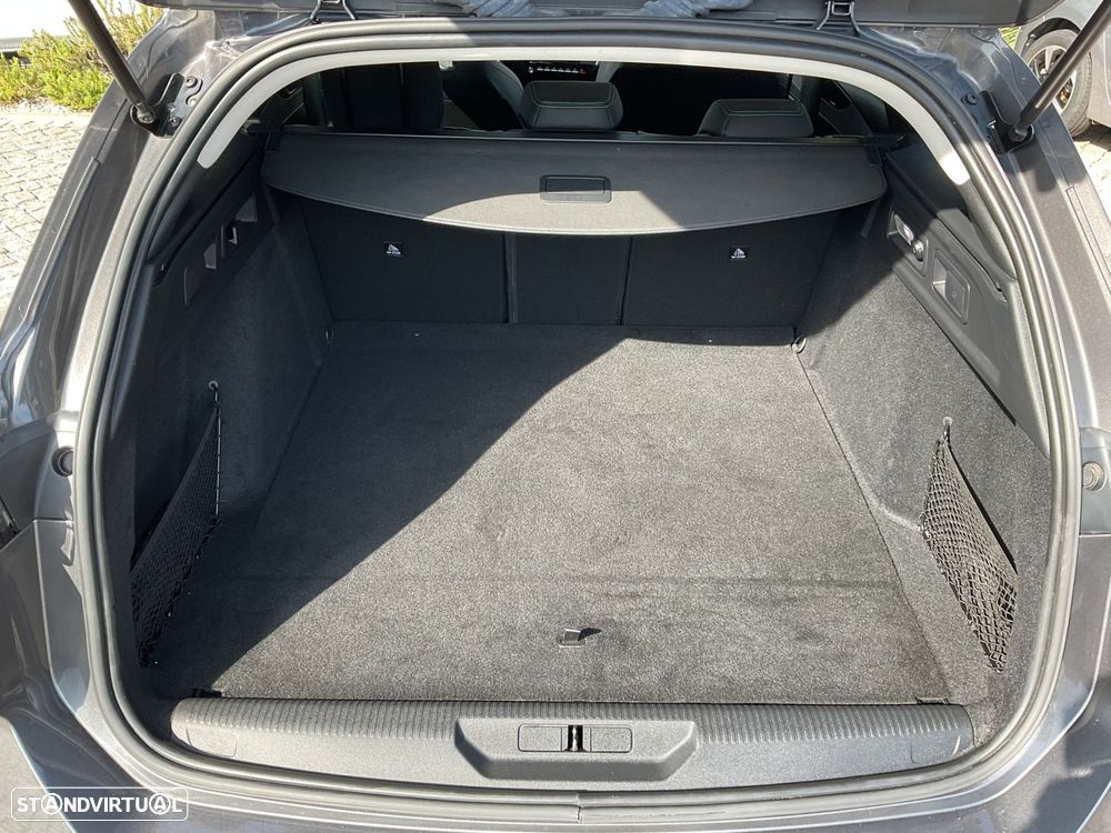 Peugeot 308 1.6 Hybrid Allure Pack e-EAT8 - 11