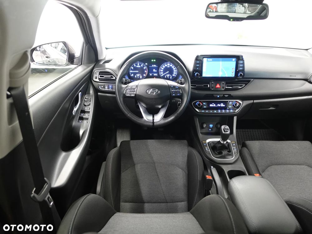 Hyundai i30 - 27