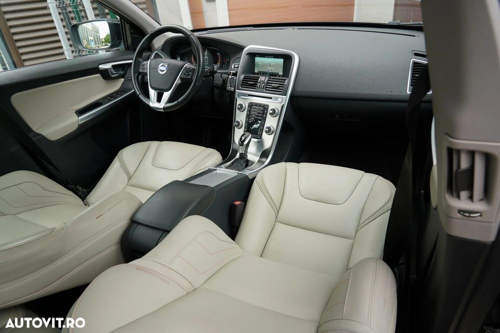 Volvo XC 60 D5 AWD Geartronic Ocean Race - 7