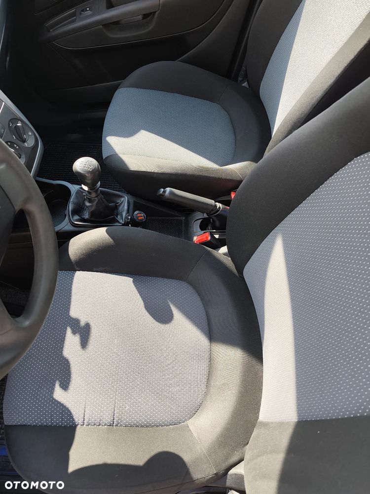 Fiat Grande Punto - 6