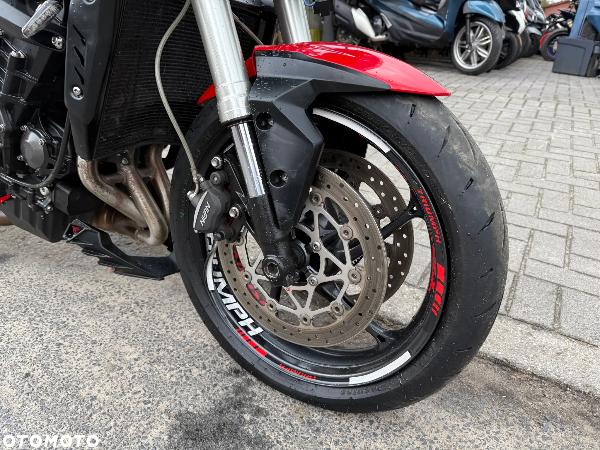 Triumph Street Triple - 19