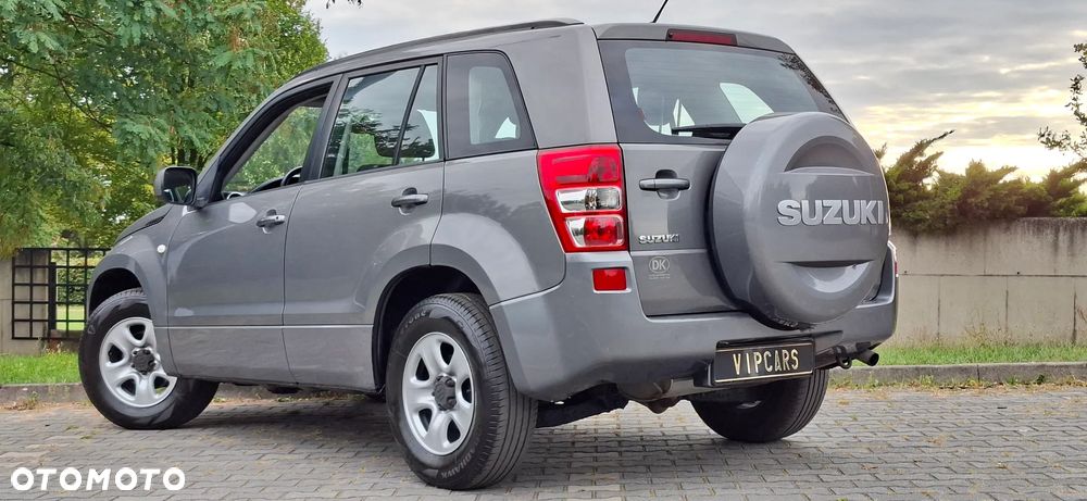Suzuki Grand Vitara 2.0 Comfort + Family - 12