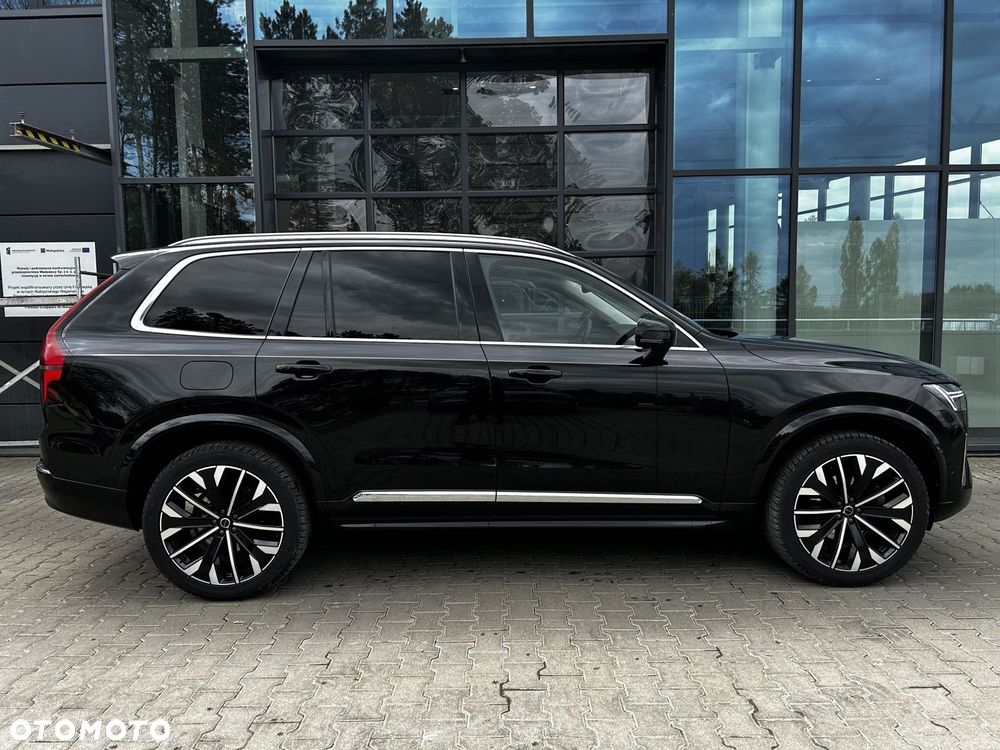 Volvo XC 90 - 9