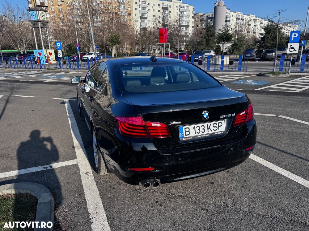 BMW Seria 5 525d xDrive AT - 14