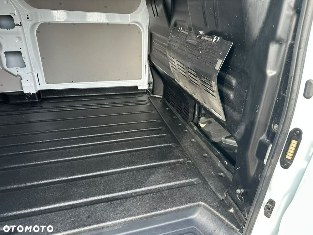 Ford Transit Custom - 16