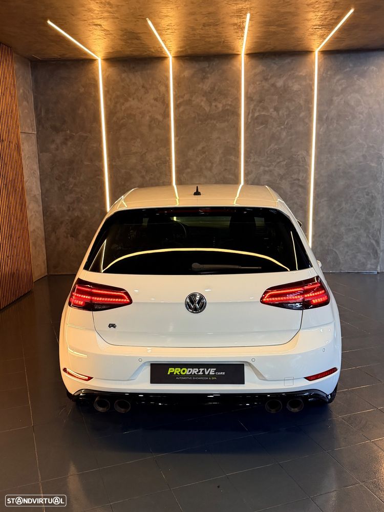 VW Golf R 4Motion (BlueMotion ) DSG - 16