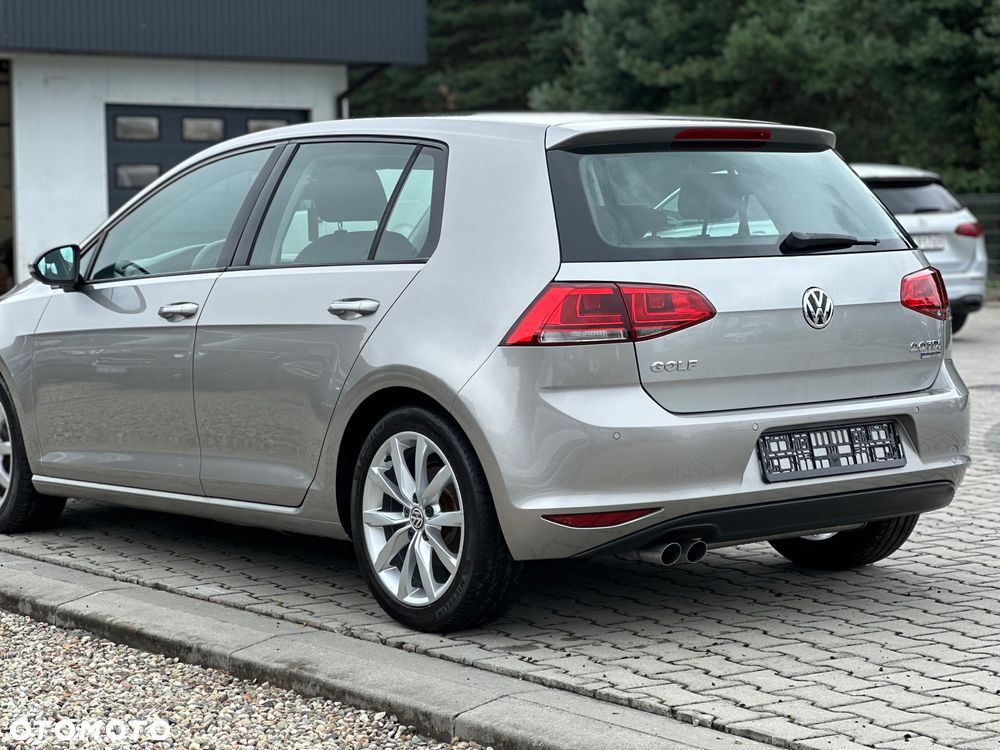 Volkswagen Golf 2.0 TDI BlueMotion Technology Highline - 4