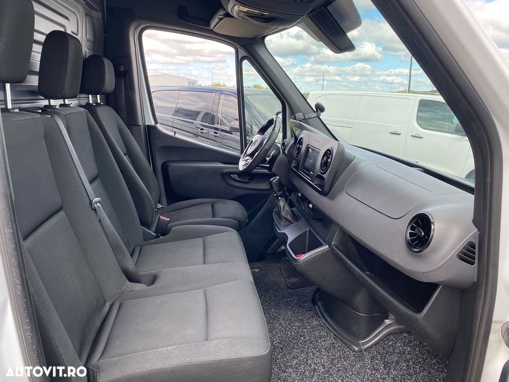 Mercedes-Benz SPRINTER - 8