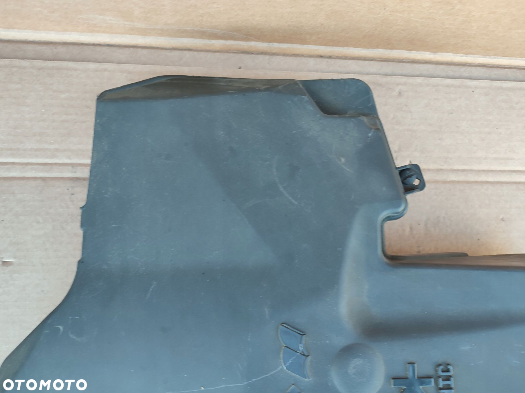 Osłona pokrywa skrzynki bezpieczników CITROEN C5 III X7 9686732180 - 3